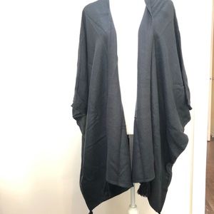 Brand New Cleobella Sevigny Capelet